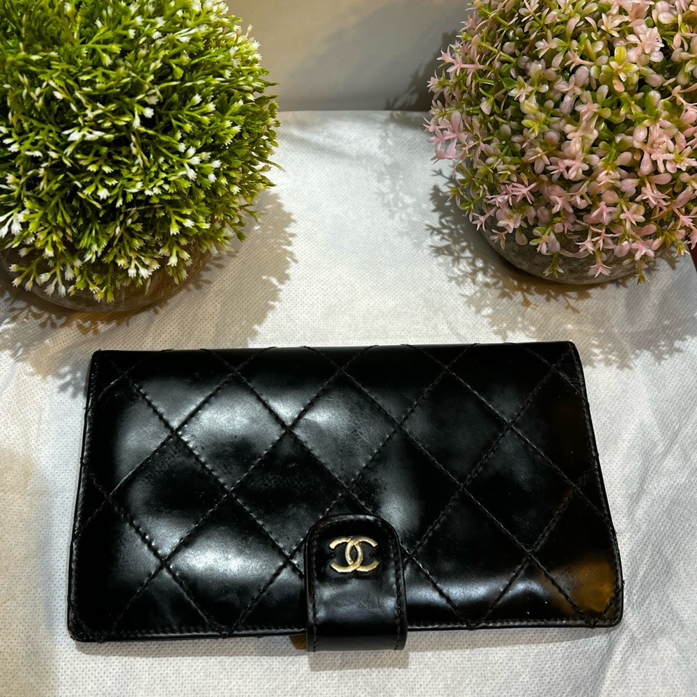 Authentic Chanel Black Quilted Long Wallet with Hologram intact GREAT CONDITION!